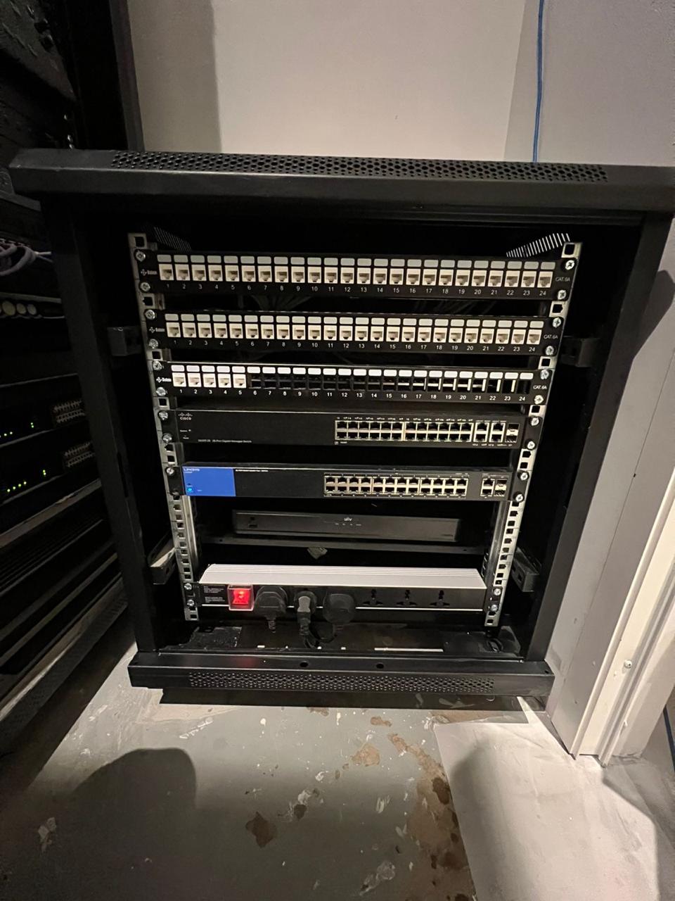 Patch panel network rack