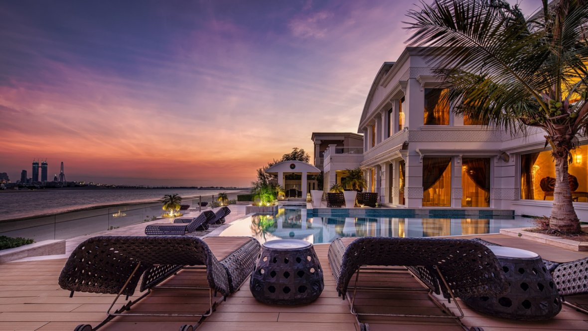 Palm Frond N Private Villa — Palm Jumeirah, Dubai